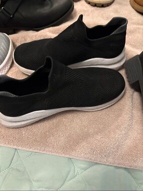 Slip-On Knit Sneakers, black size 6, barely used